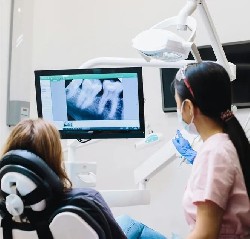 牙龈出血、牙齿酸软别大意！老年人必须警惕的三大“口腔软刀子”